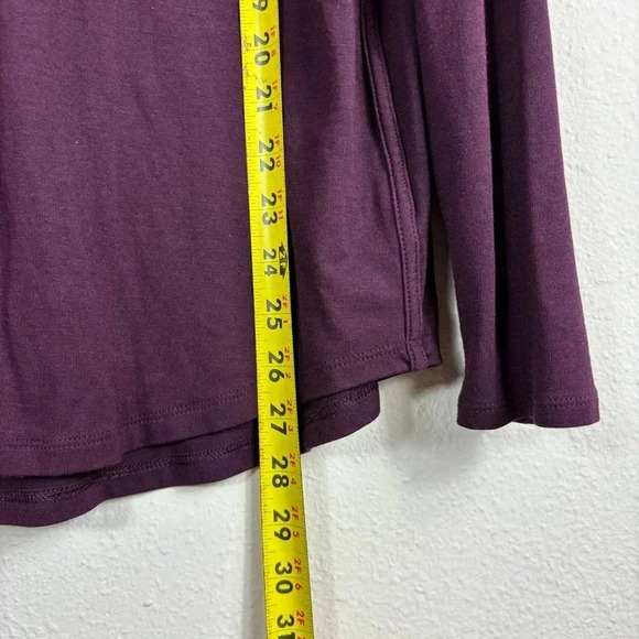 Athleta Cloudlight Relaxed Fit Top sz L in burgundy / maroon color - Picture 8 of 11